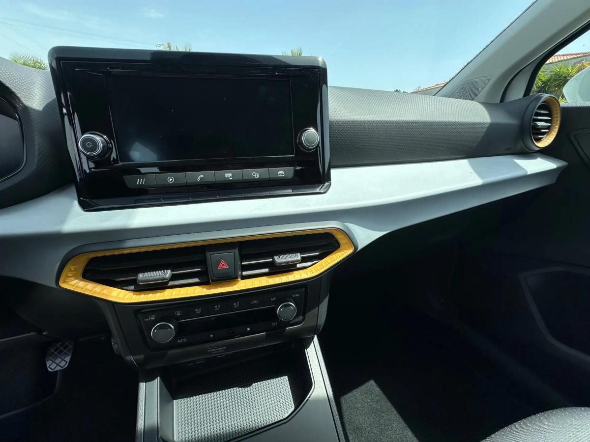 seat-ibiza-2023-gasolina-999cc