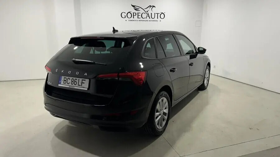 skoda-scala-2023-gasolina-999cc