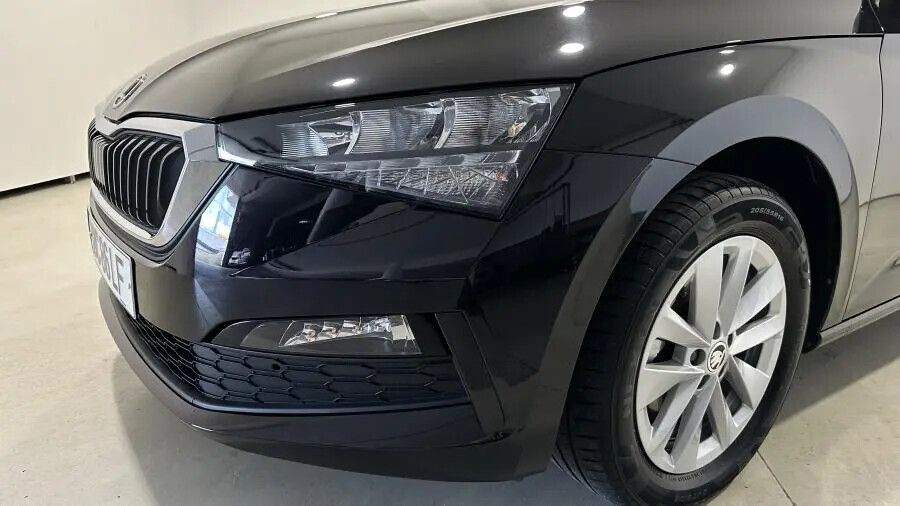 skoda-scala-2023-gasolina-999cc