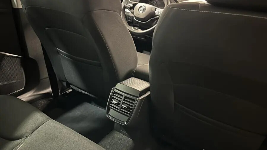 skoda-scala-2023-gasolina-999cc
