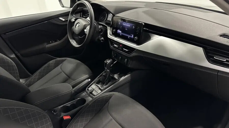 skoda-scala-2023-gasolina-999cc