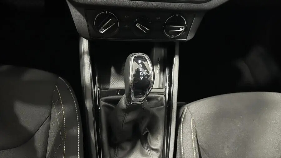 skoda-scala-2023-gasolina-999cc