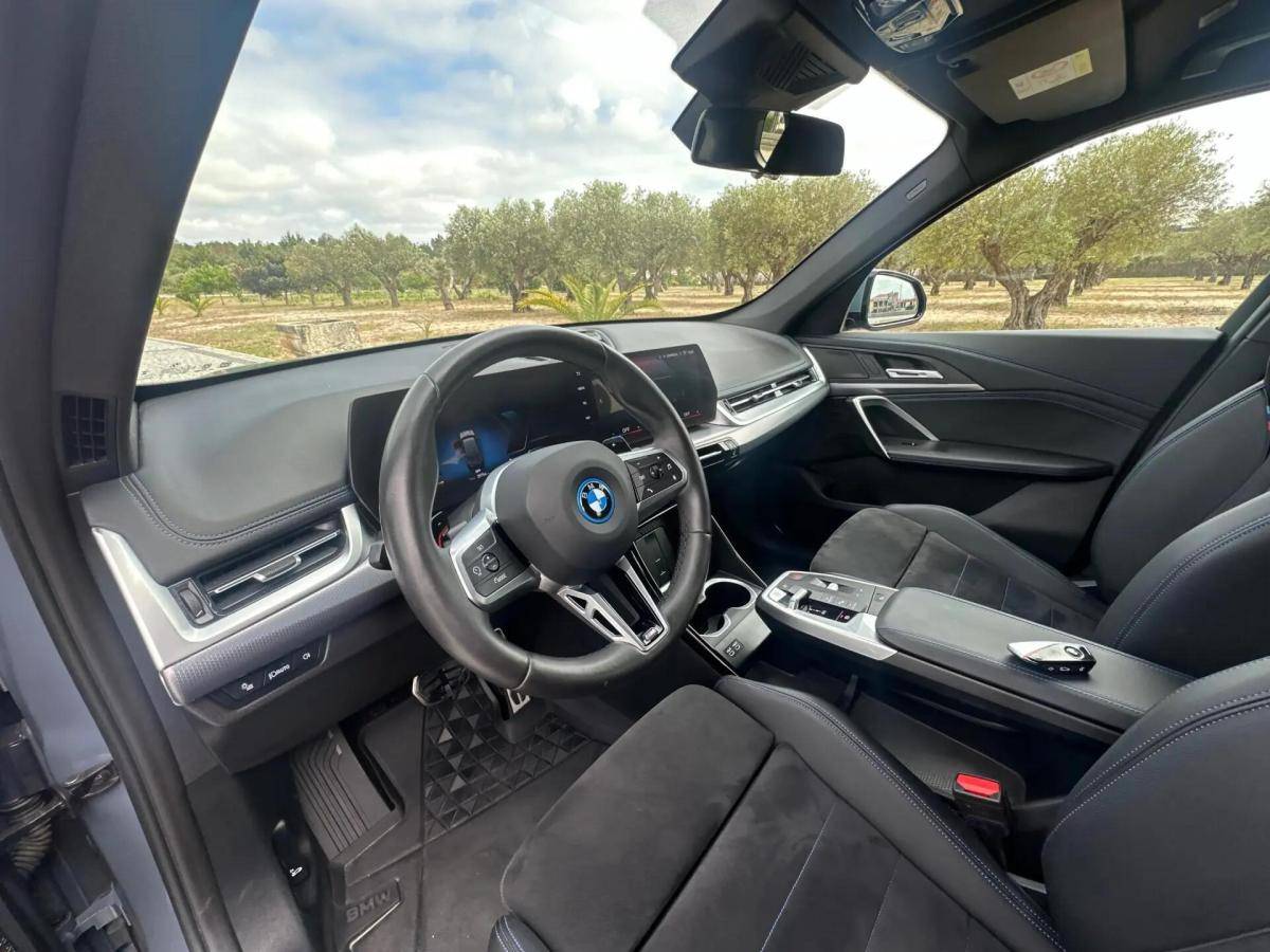 bmw-x1-xdrive25e-2024-hibrido-a-gasolina-1499cc