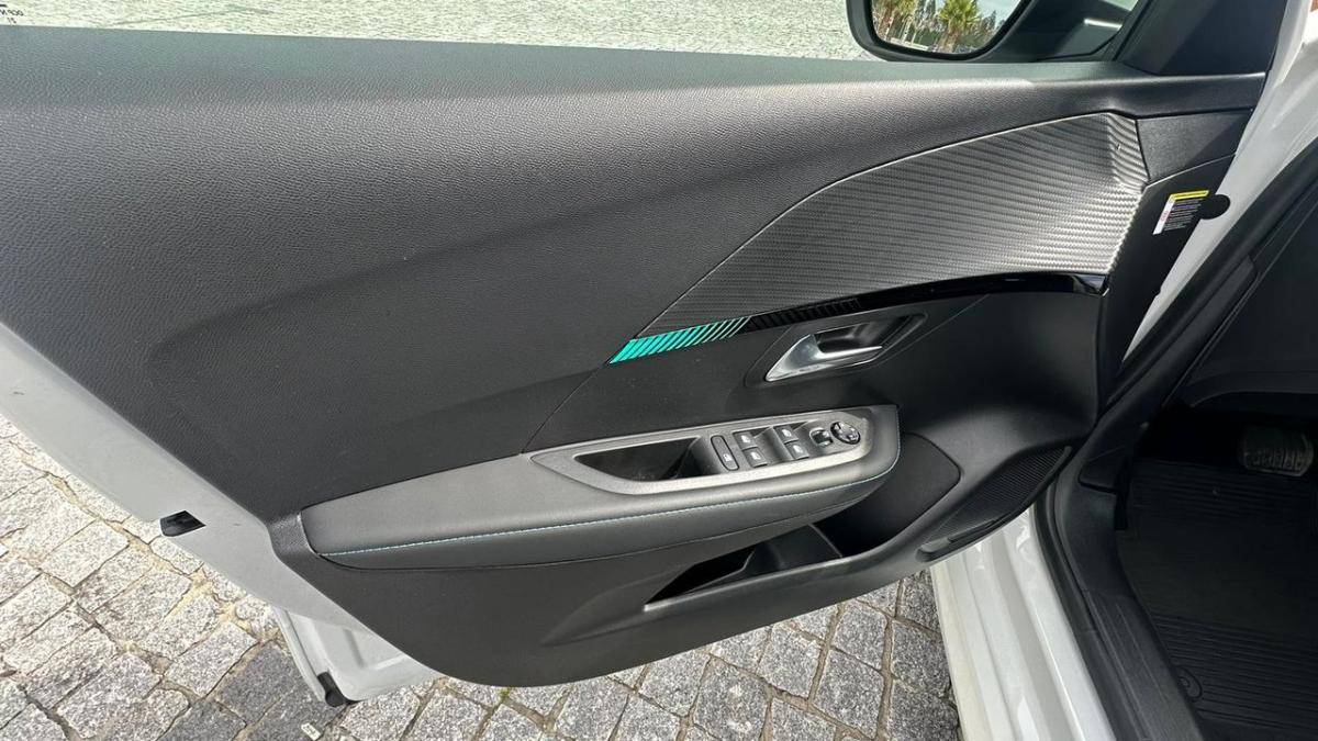 peugeot-e-208-2021-eletrico-0cc