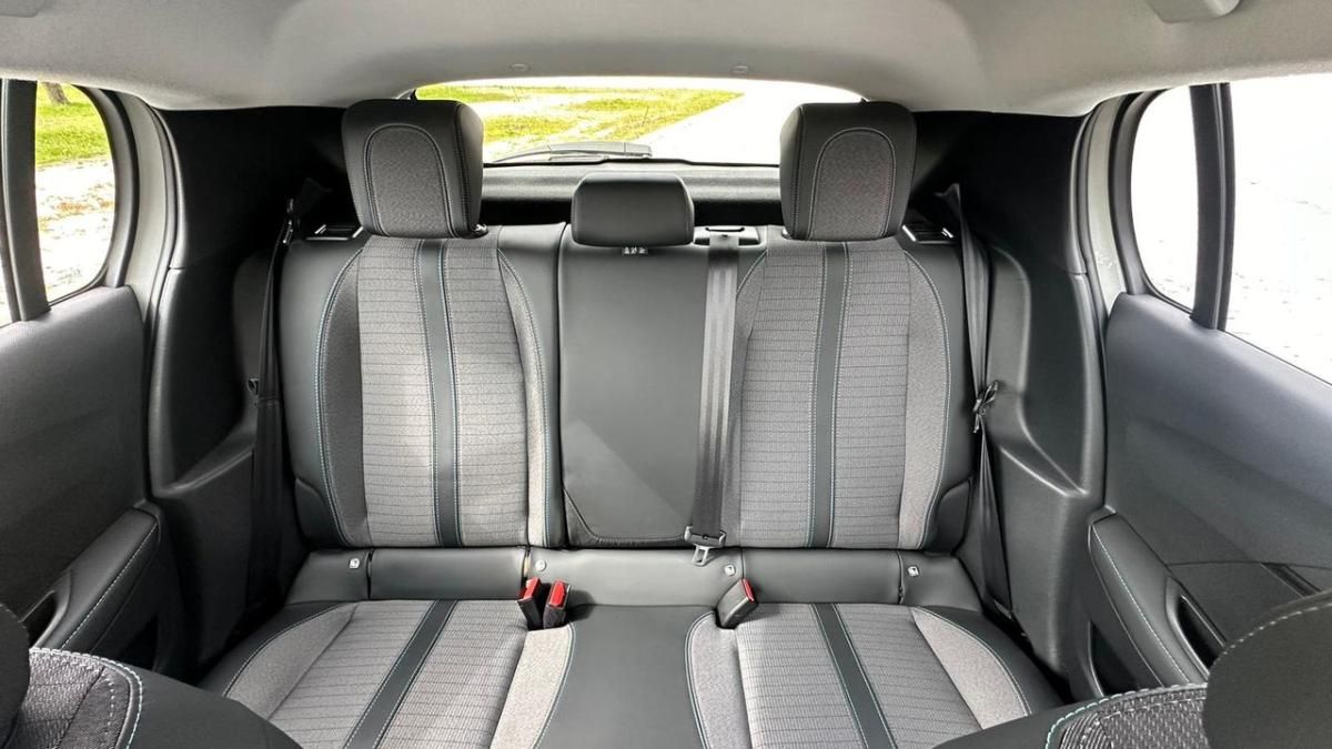 peugeot-e-208-2021-eletrico-0cc