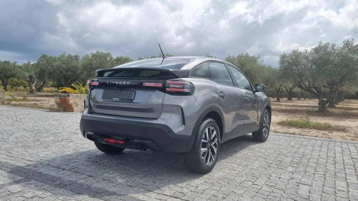citroen-c4-2026-hibrido-a-gasolina-1199cc