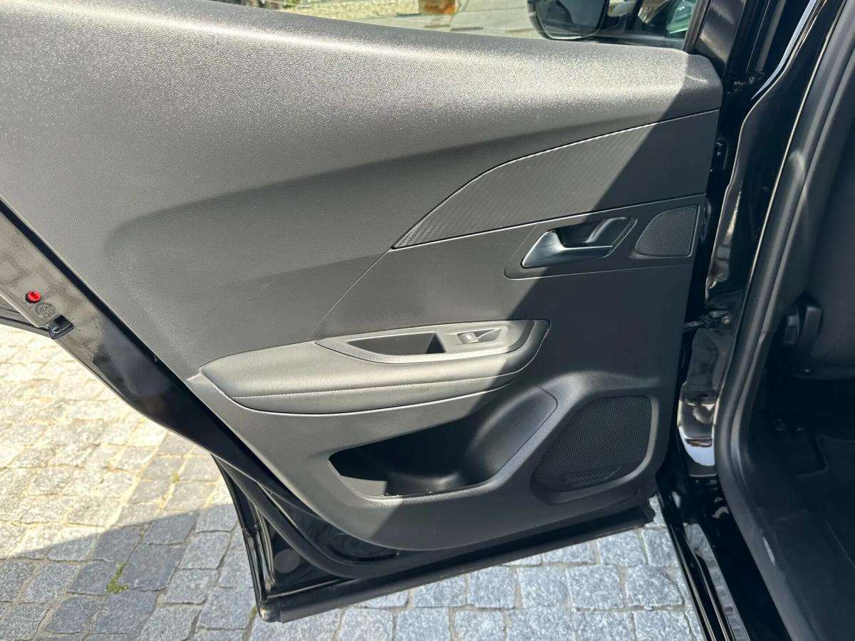 peugeot-2008-2025-gasolina-1199cc