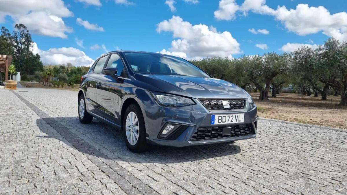 seat-ibiza-2023-gasolina-999cc