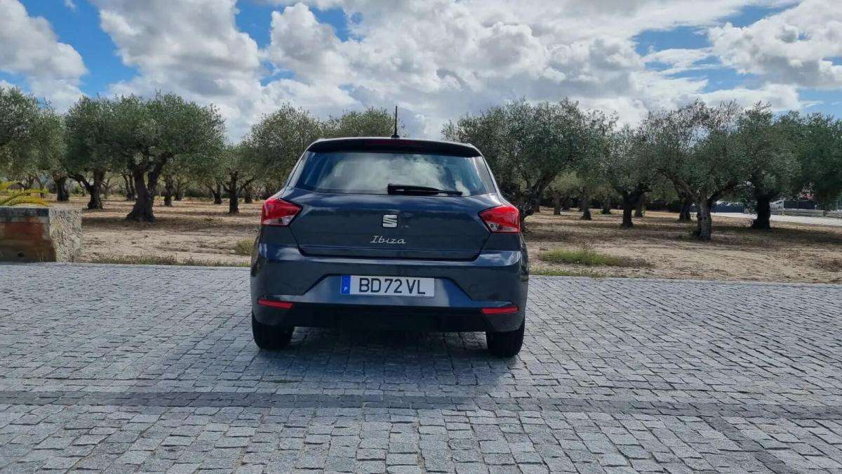 seat-ibiza-2023-gasolina-999cc