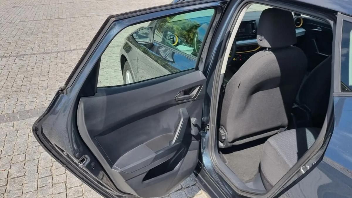 seat-ibiza-2023-gasolina-999cc