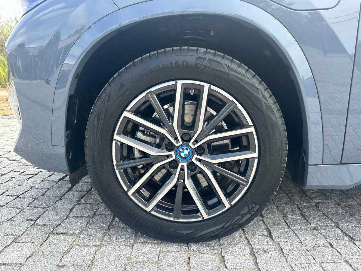 bmw-x1-xdrive25e-2024-hibrido-a-gasolina-1499cc