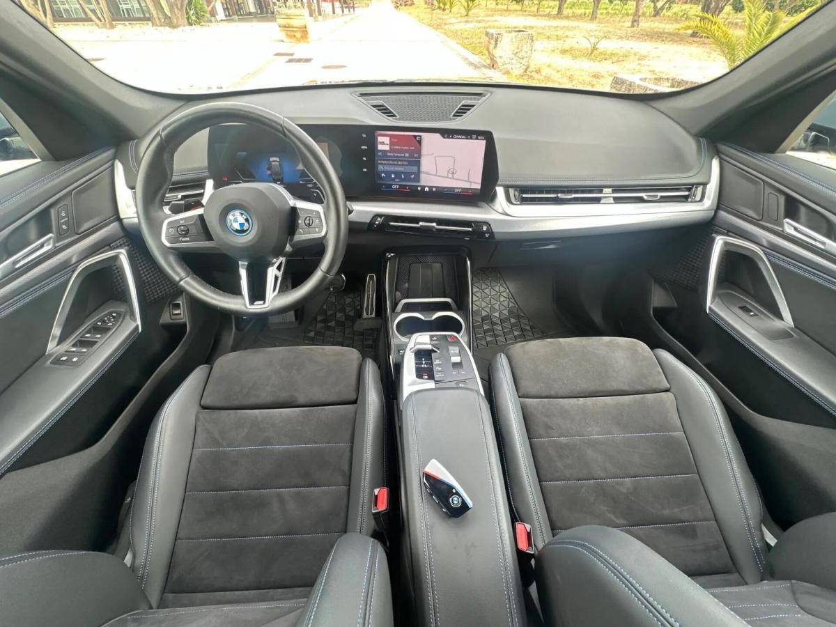 bmw-x1-xdrive25e-2024-hibrido-a-gasolina-1499cc