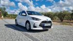 toyota-yaris-2023-hibrido-a-gasolina-1490cc