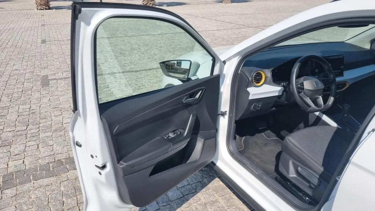 seat-arona-2024-gasolina-999cc