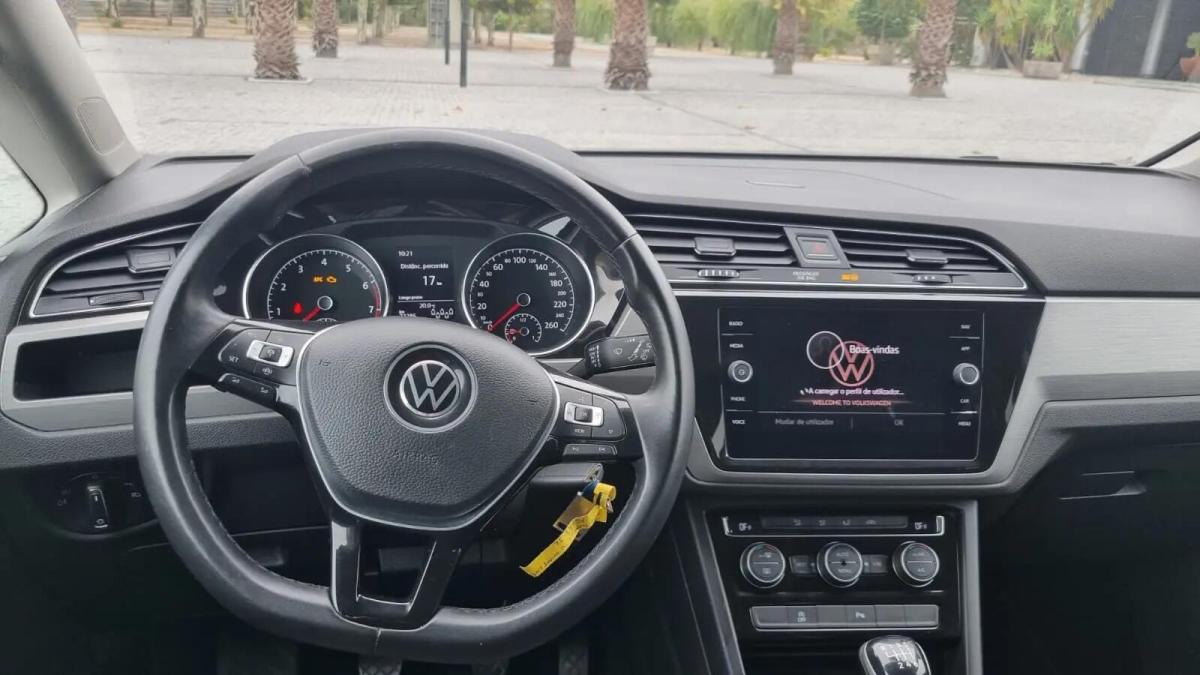 volkswagen-touran-2020-gasolina-1498cc