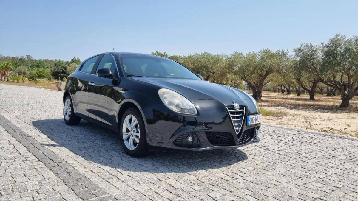 alfa-romeo-giulietta-2012-diesel-1598cc