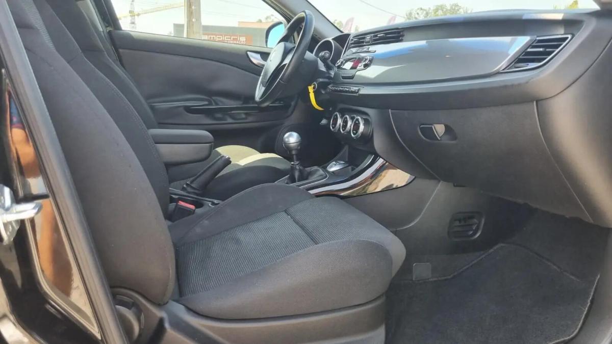 alfa-romeo-giulietta-2012-diesel-1598cc