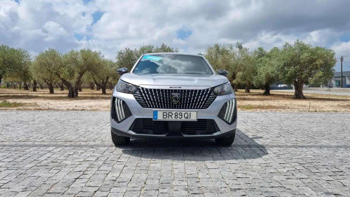 peugeot-2008-2025-hibrido-a-gasolina-1200cc
