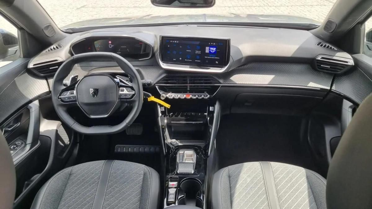 peugeot-2008-2025-hibrido-a-gasolina-1200cc