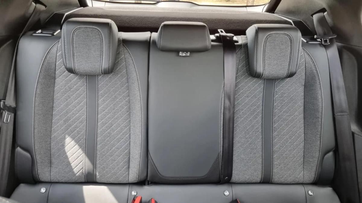 peugeot-2008-2025-hibrido-a-gasolina-1200cc