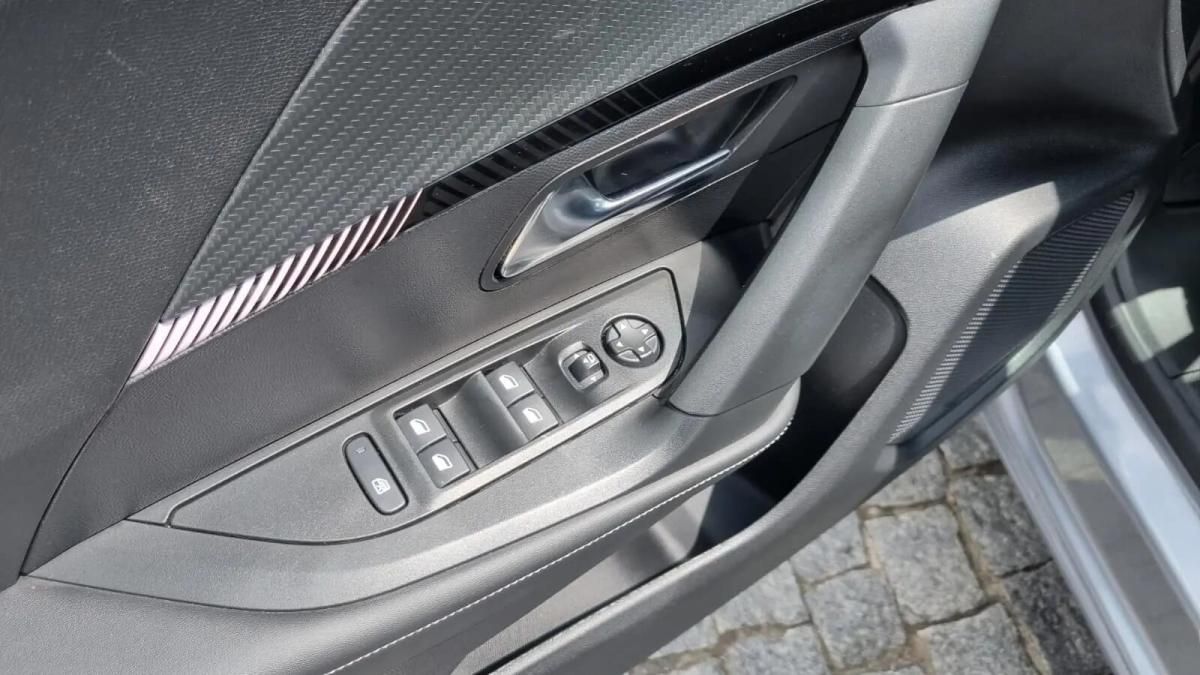 peugeot-2008-2025-hibrido-a-gasolina-1200cc