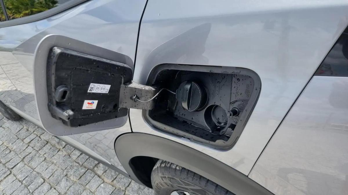 peugeot-2008-2025-hibrido-a-gasolina-1200cc