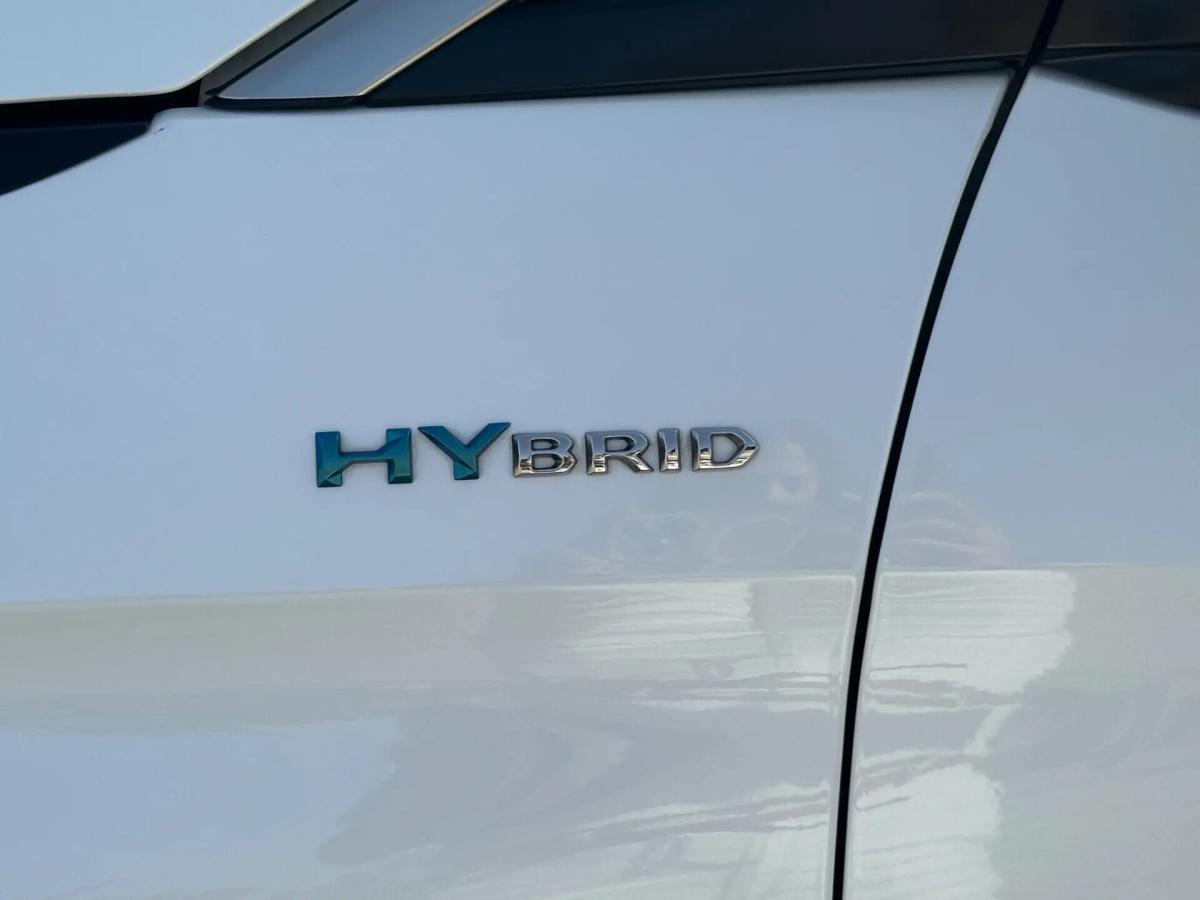 peugeot-3008-2021-hibrido-a-gasolina-1598cc