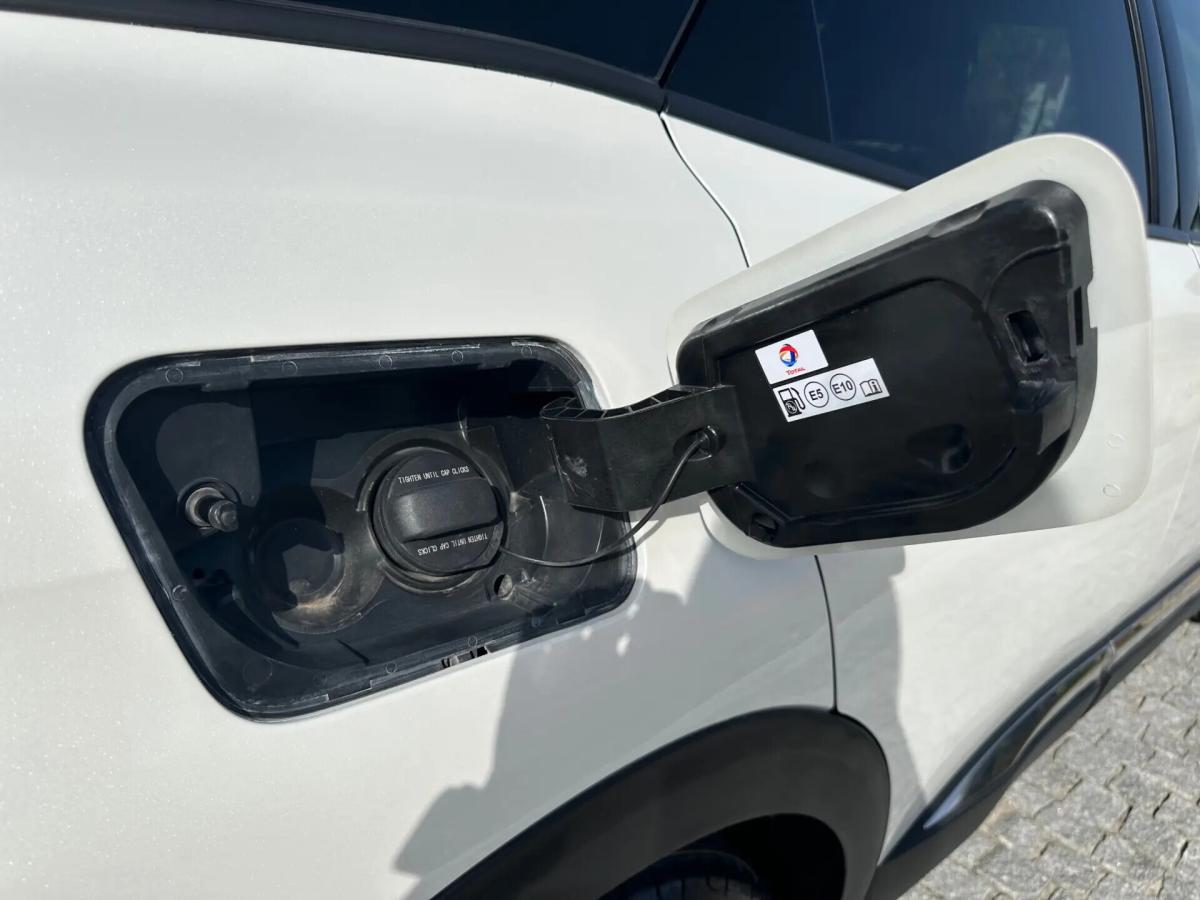 peugeot-3008-2021-hibrido-a-gasolina-1598cc