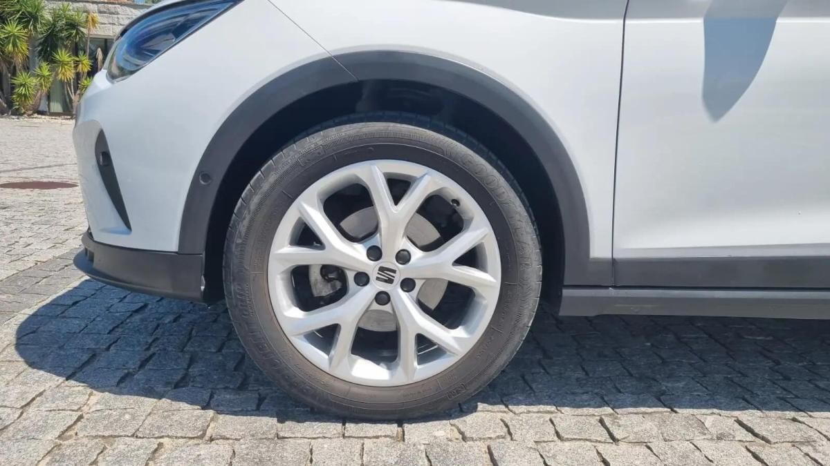 seat-arona-2022-gasolina-999cc