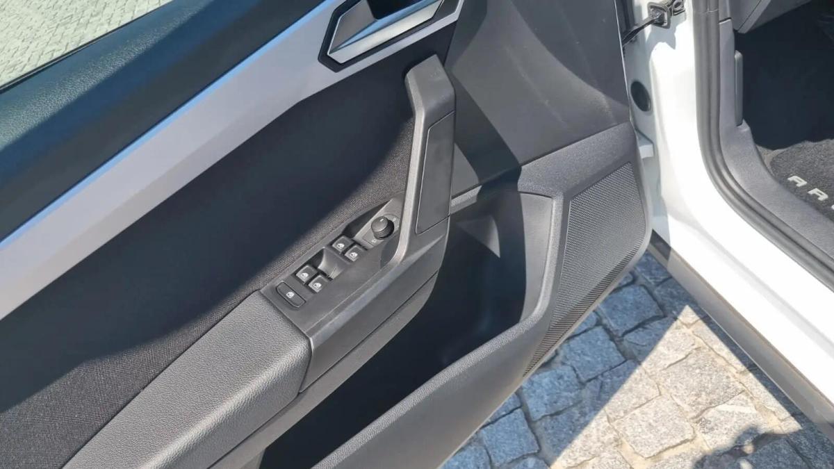 seat-arona-2022-gasolina-999cc