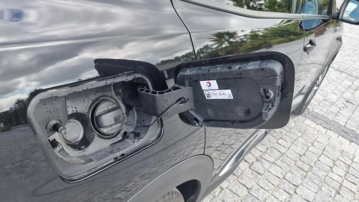 peugeot-3008-2022-hibrido-a-gasolina-1598cc