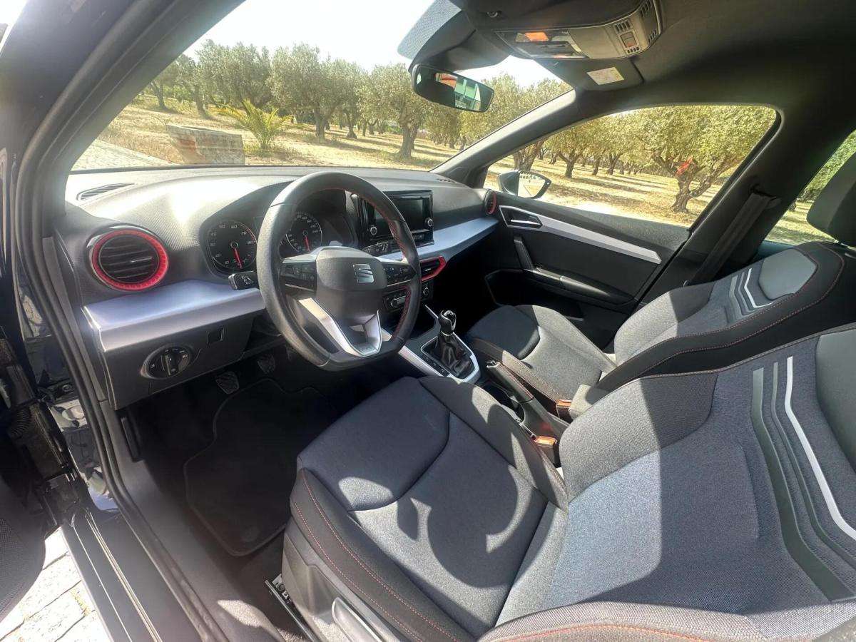 seat-arona-2023-gasolina-999cc