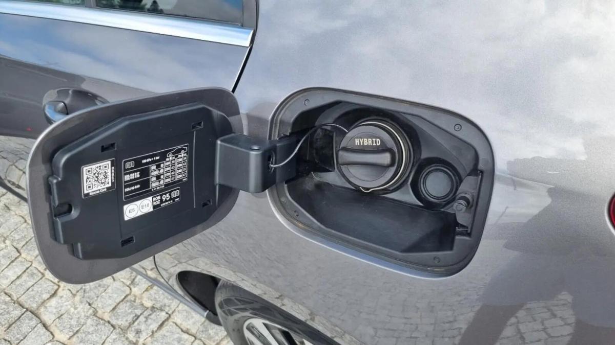 mercedes-benz-classe-a-a-250-e-2022-hibrido-a-gasolina-1332cc