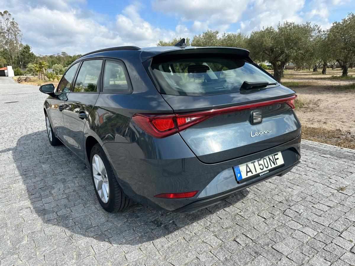 seat-leon-st-2022-gasolina-999cc
