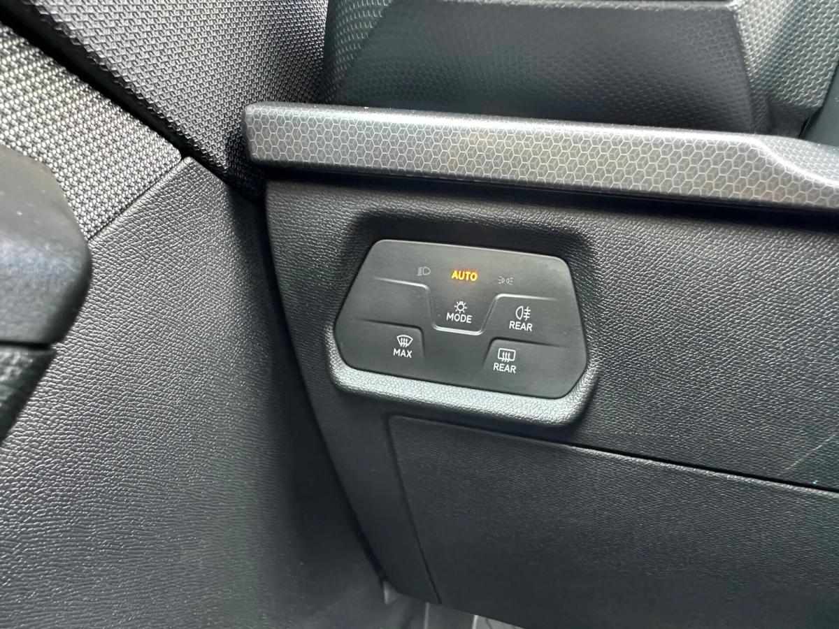 seat-leon-st-2022-gasolina-999cc
