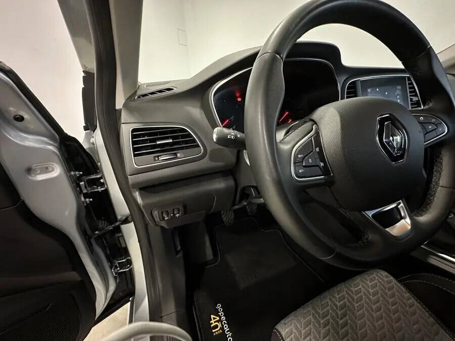 renault-megane-sport-tourer-2021-diesel-1461cc