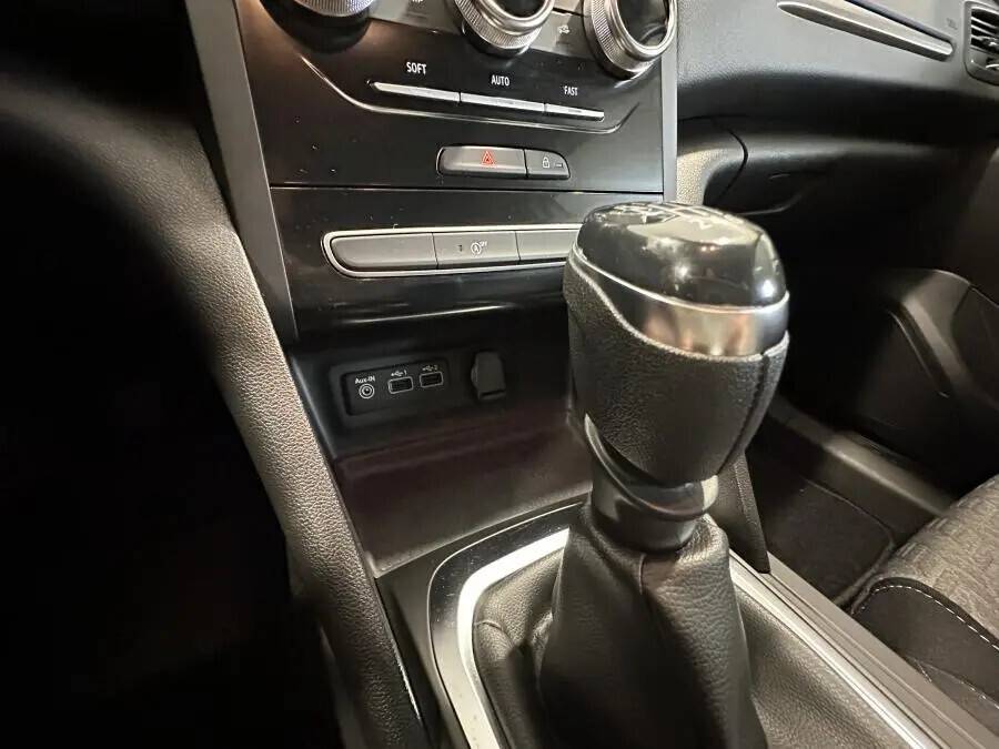 renault-megane-sport-tourer-2021-diesel-1461cc