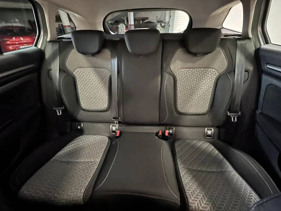 renault-megane-sport-tourer-2021-diesel-1461cc