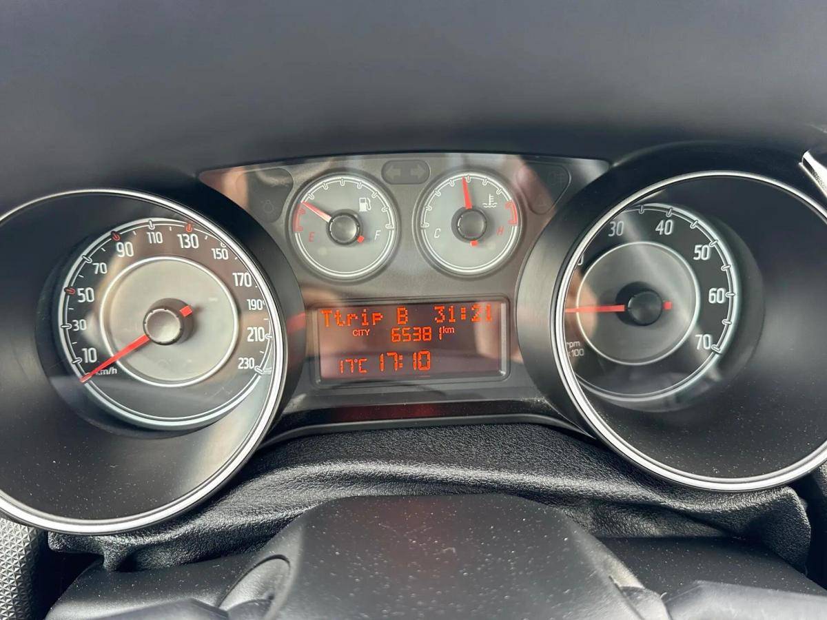 fiat-punto-2018-gasolina-1242cc