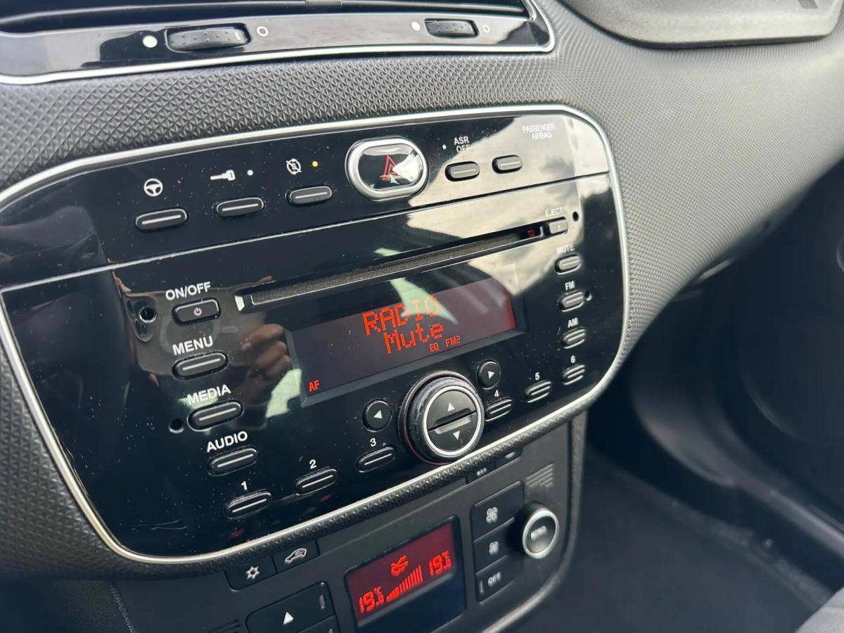 fiat-punto-2018-gasolina-1242cc