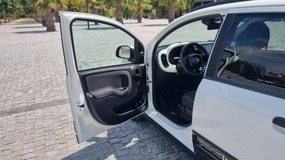 fiat-panda-2025-hibrido-a-gasolina-999cc