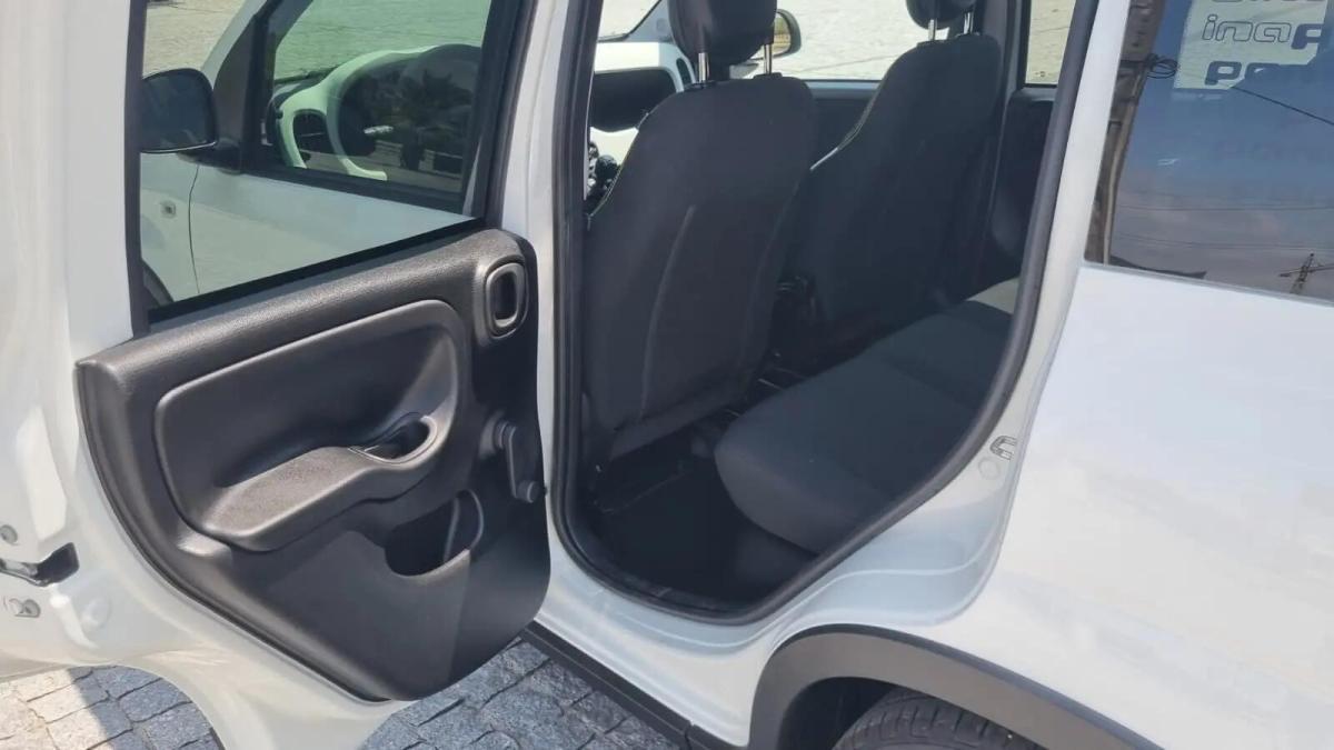 fiat-panda-2025-hibrido-a-gasolina-999cc
