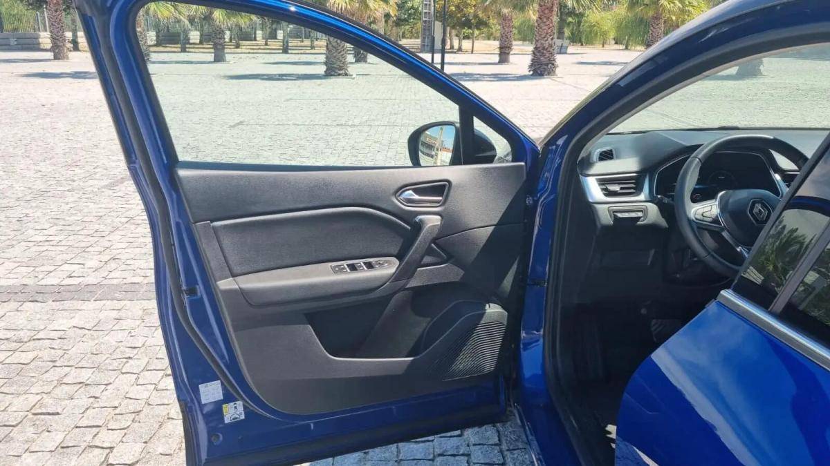 renault-captur-2023-hibrido-a-gasolina-1789cc