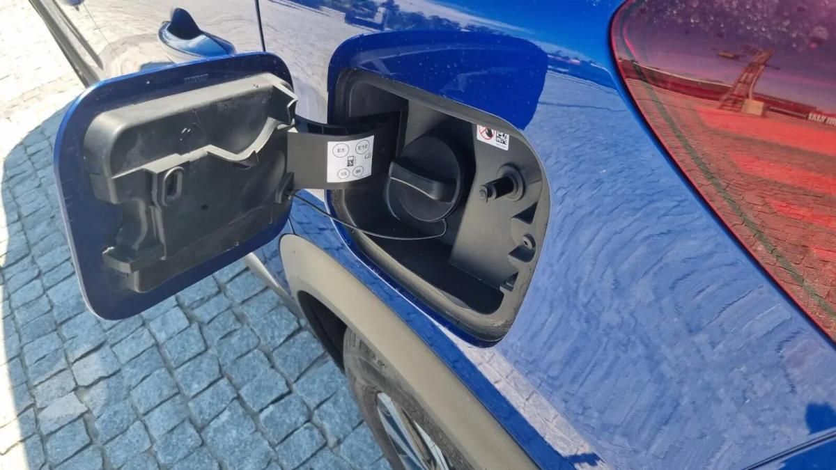 renault-captur-2023-hibrido-a-gasolina-1789cc