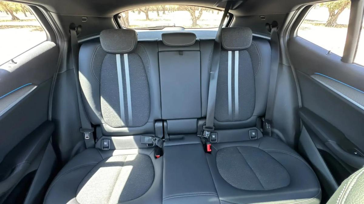 bmw-x2-xdrive25e-2022-hibrido-a-gasolina-1499cc