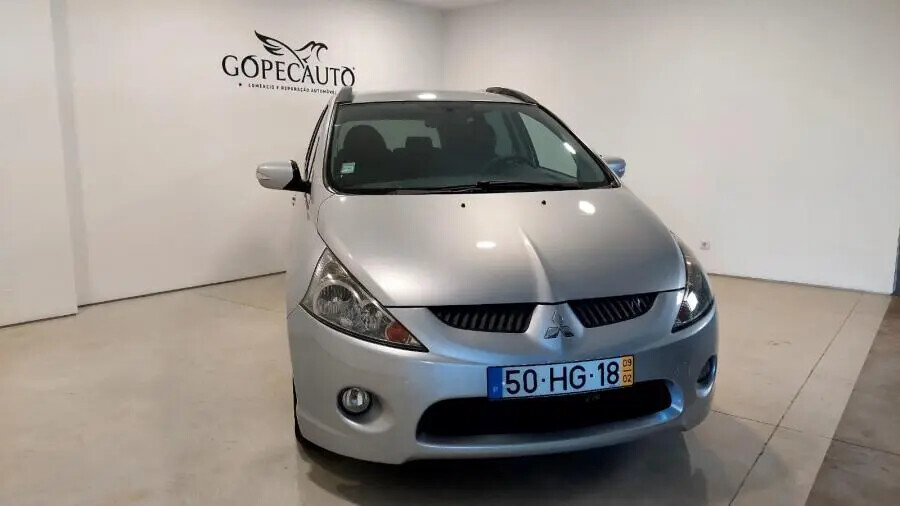 mitsubishi-grandis-2009-diesel-1968cc