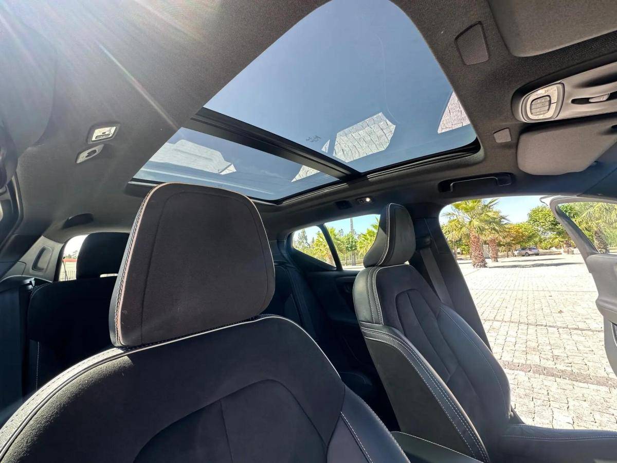 volvo-xc40-2021-gasolina-1477cc