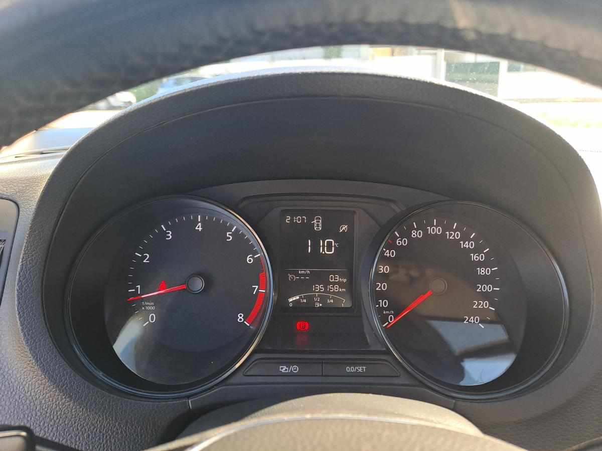 volkswagen-polo-1-0-2016-gasolina-999cc