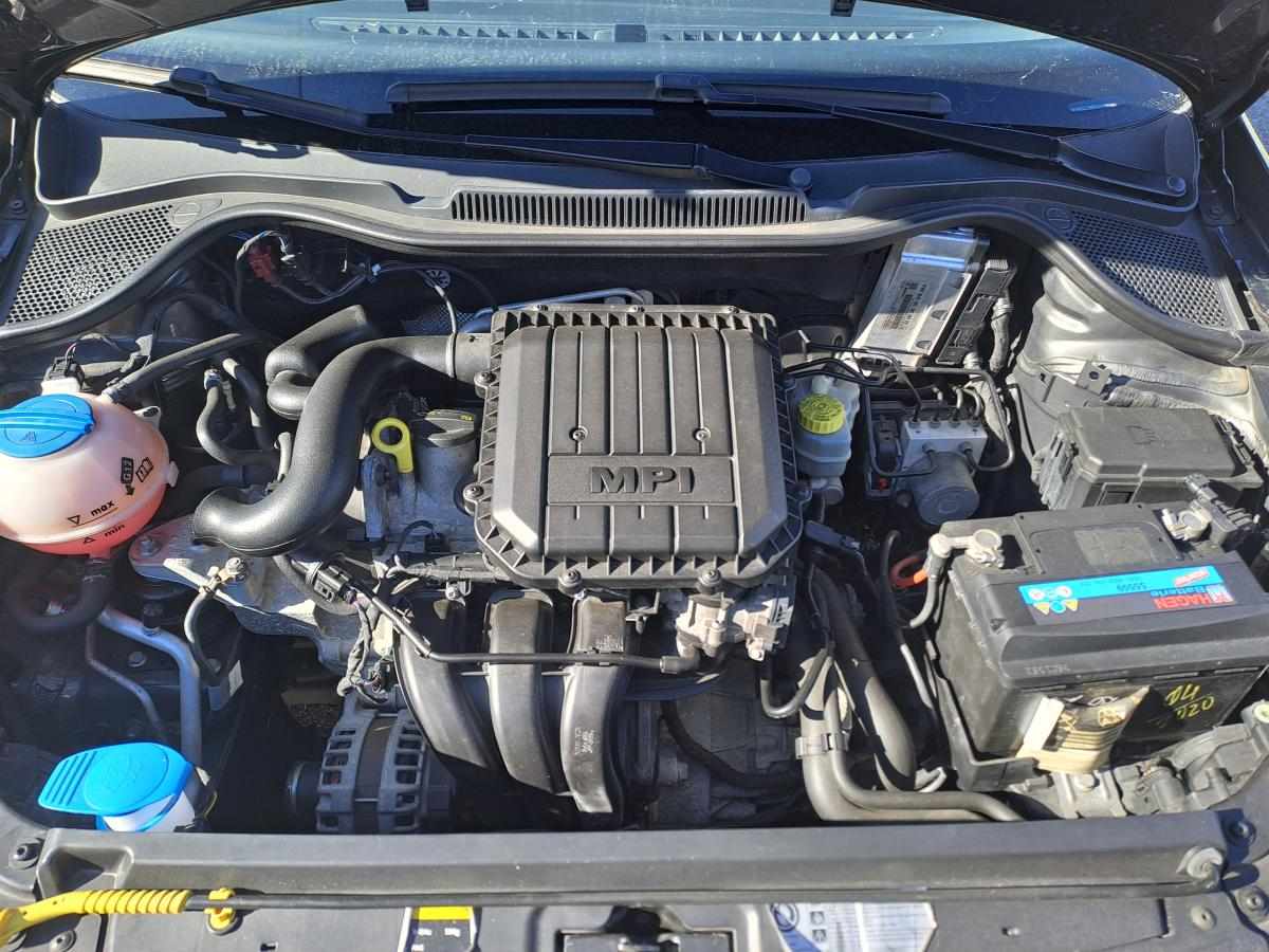 volkswagen-polo-1-0-2016-gasolina-999cc