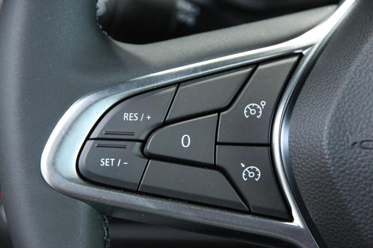 renault-clio-2024-gpl-999cc